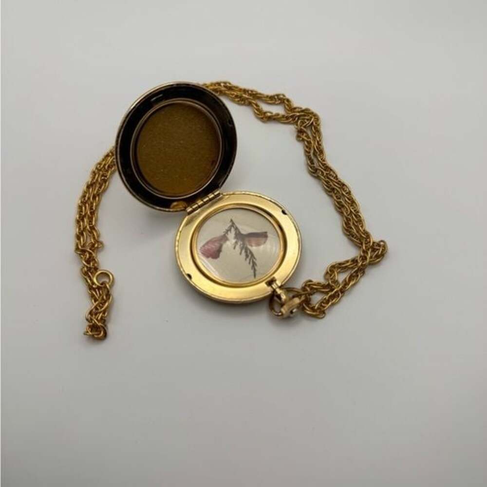 Vintage Gold Tone Locket Necklace Pressed Flower Pendant Floral Design